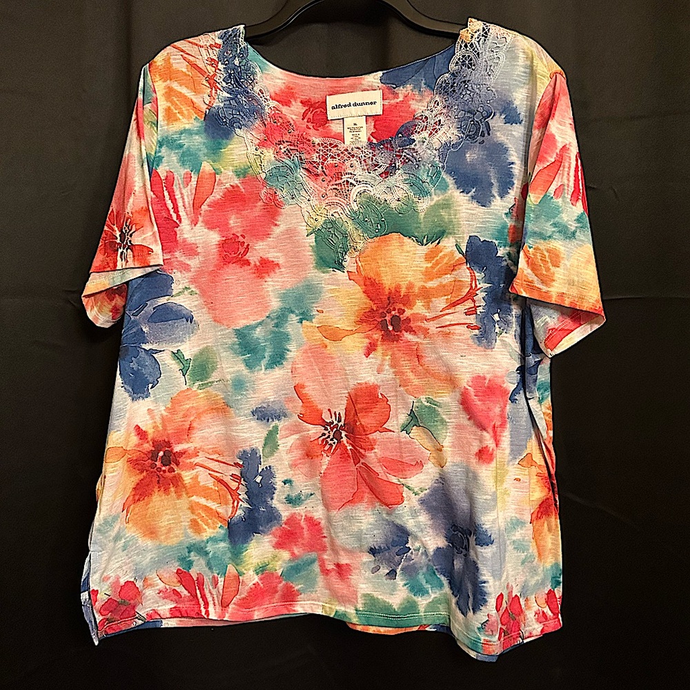 Women’s Alfred Dunner short sleeve blouse
